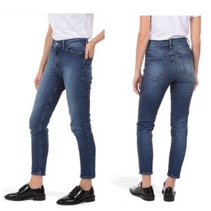 Mott & Bow Mom High Rise Jeans in Ridge Wash Sz 31